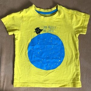 I can protect the earth graphic tee